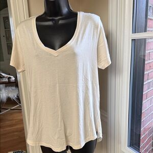 Z Supply Cream V-Neck Short Sleeve Tee